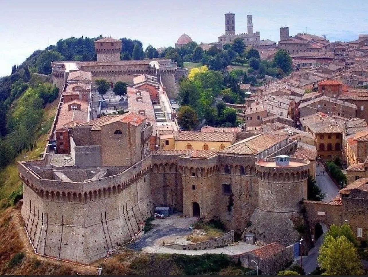 Camera Vista Piscina Casallario Volterra